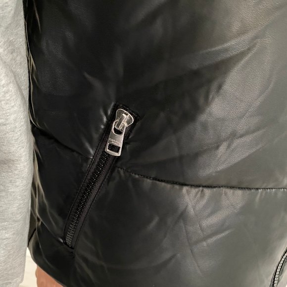 💖MEGA SALE💖Calvin Klein Men CJCV7008 Polyester Zip Puffer Black Sleeveless - Picture 7 of 12